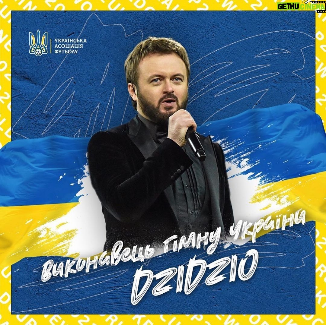 Mykhailo Khoma Instagram - Сьогодні маю велику честь виконати Державний гімн України на стадіоні «Арена Львів», на матчі між національними збірними України та Боснії і Герцоговини. Бажаю перемоги нашій збірній! Слава Україні 💛💙 @uafukraine Arena Lviv