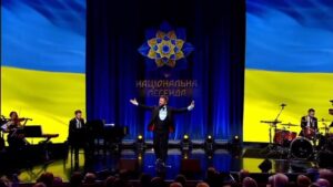 Mykhailo Khoma Instagram - Мав честь і радість виконати легендарну пісню «Україно» нашого Метра Тараса Петриненка на церемонії нагородження президентською відзнакою «Національна легенда України».

Велика вдячність і низький уклін нашим Національним Легендам  Дмитру «Да Вінчі» Коцюбайло, Андрію Сірко, Ірині Гук, Фумінорі Цучіко, Альбіні Дерюгіній, Андрію Цаплієнко, Володимиру Летенко та Тарасу Петриненко.

Окрема подяка команді @kartyna і @dmitiy_saratsky