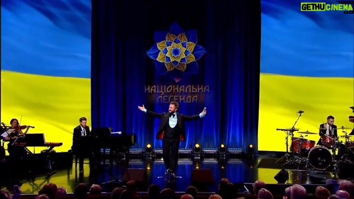 Mykhailo Khoma - 18K Likes - Мав честь і радість виконати легендарну пісню «Україно» нашого Метра Тараса Петриненка на церемонії нагородження президентською відзнакою «Національна легенда України».
Велика вдячність і низький уклін нашим Національним Легендам Дмитру «Да Вінчі» Коцюбайло, Андрію Сірко, Ірині Гук, Фумінорі Цучіко, Альбіні Дерюгіній, Андрію Цаплієнко, Володимиру Летенко та Тарасу Петриненко.
Окрема подяка команді @kartyna і @dmitiy_saratsky