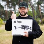 Mykhailo Khoma Instagram - Допомога тим, хто захищає нас щодня — найкраще, що ми можемо робити зараз! Це вдячність за кожен спокійний ранок, за кожну прогулянку літнім вечором і за те, що маємо можливість насолоджуватися життям, попри все! ❤️  Саме тому, разом з @sptkorgua та @avrora.multimarket долучилися до благодійного проекту — збір коштів на дрони для Національної гвардії України 🇺🇦 І з допомогою кожного небайдужого та свідомого українця, впевнений, що зовсім скоро хлопці отримають свої «крила» 😌 З якими нищити ворога буде простіше та швидше💪🏻 Разом ми — сила! І за червень вже було зібрано й передано 2,6 млн грн🔥  Нагадую, що це все від звичайних покупок в Аврорі, адже 5% суми від кожного придбаного товару йде в збір☝🏻  Тож долучайся до збору і ти🫵🏻 Можливо твоя допомога стане вирішальною!  Слава Україні! Слава нашим героям! 🇺🇦
