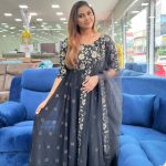 Myna Nandhini Instagram - Darling thank u soo much for this black amazing fit super quality @chakrabortymukta 🥰😘😍