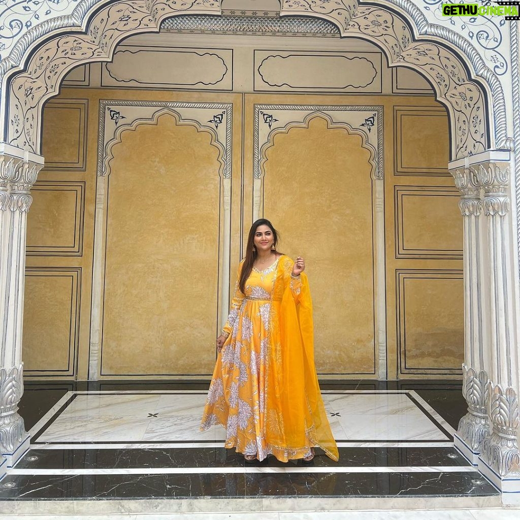 Myna Nandhini Instagram - Dress frim @chakrabortymukta