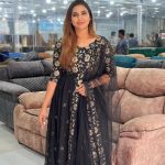 Myna Nandhini Instagram - Darling thank u soo much for this black amazing fit super quality @chakrabortymukta 🥰😘😍