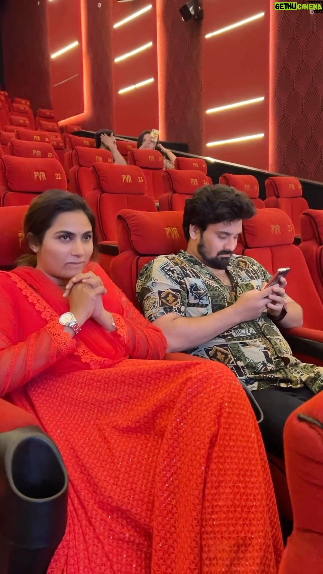Myna Nandhini - 114.7K Likes - 🥰😘😍 @iam_yogeshwaram