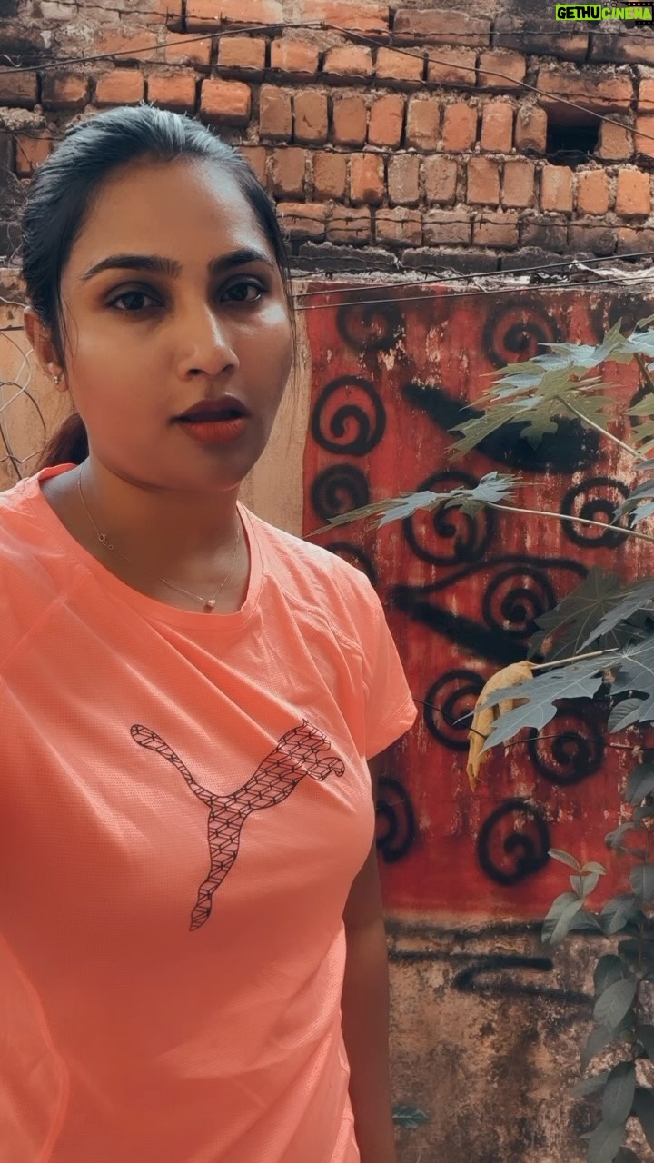 Myna Nandhini - 162.3K Likes - Avanukku yenna pitikum @iam_yogeshwaram 😍🥰😘