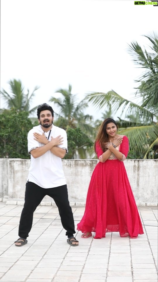 Myna Nandhini - 133.3K Likes - In loop since I heard this song 🥰. Ungalukum apdi thaane??
Na Na Na Na
Nanaivadhenadiiiiiii.. ✨ 💃❤️
#NaNaNaNa #AVivekMervinOriginal
@viveksivaofficial
@mervinsolomon @divomusicofficial