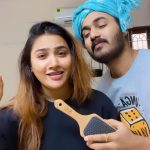 Myna Nandhini Instagram - Comedy sing with my brother @balasubramaniyanrajendran s