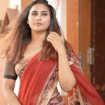 Myna Nandhini Instagram - Saree from @kaarigai.sarees camera @skmani_photography #love #valentinesdaygift #unconditionallove #myna #mynayogesh #dhurvan #positivity 😘🥰