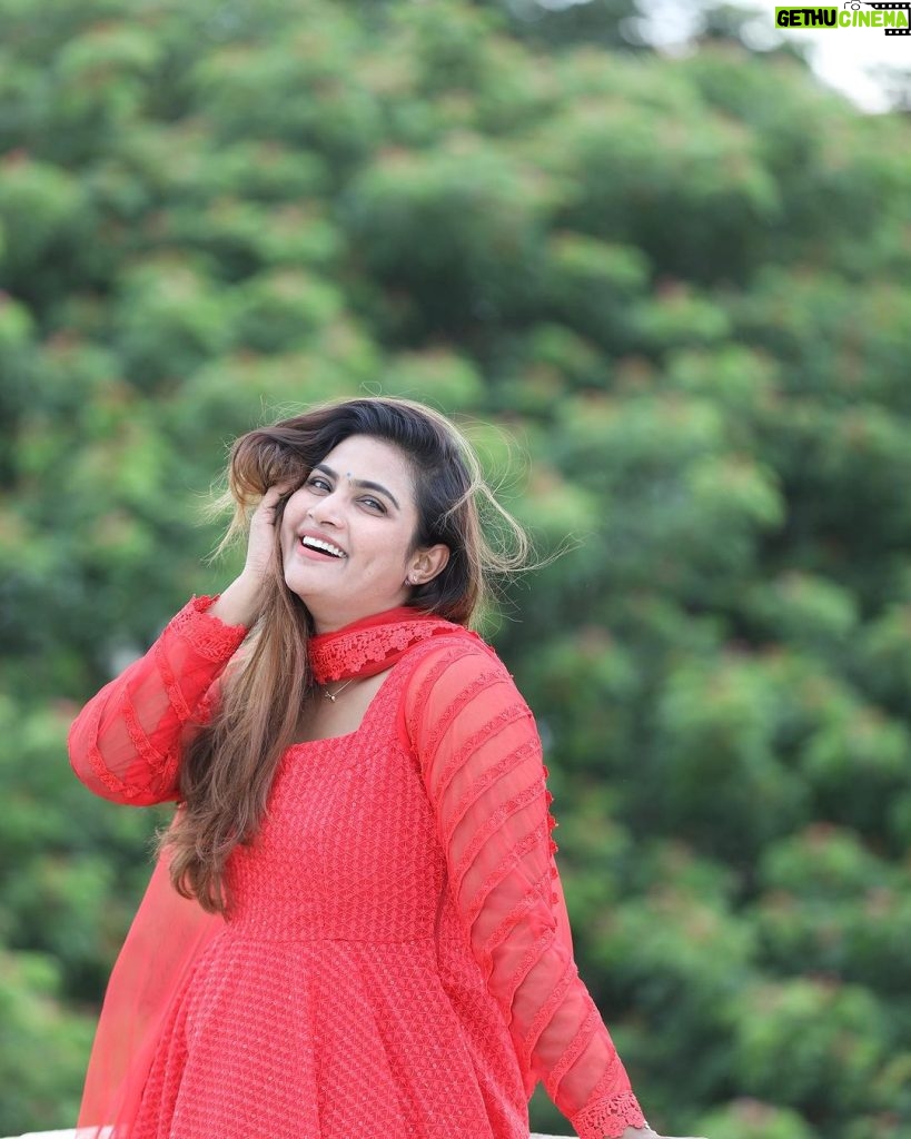 Myna Nandhini Instagram - Beautiful red dress from @chakrabortymukta