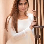 Myna Nandhini Instagram - Beautiful amazing dress from @ivalinmabia and camera @skmani_photography @local_vj_mani ❤️😘🥰