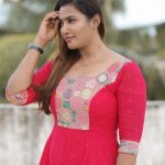 Myna Nandhini Instagram - Beautiful dress perfect stitch from @deepoo_designers thanks to @skmani_photography @local_vj_mani ❤️😘 because avan than camera 📸