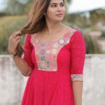 Myna Nandhini Instagram - Beautiful dress perfect stitch from @deepoo_designers thanks to @skmani_photography @local_vj_mani ❤️😘 because avan than camera 📸