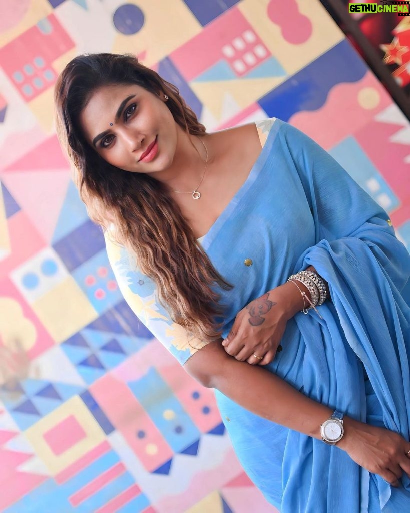Myna Nandhini Instagram - Beautiful saree from @kaarigai.sarees Camera @nagendran_v 🙏🏻and beautiful jewels from @new_ideas_fashions 😍❤️