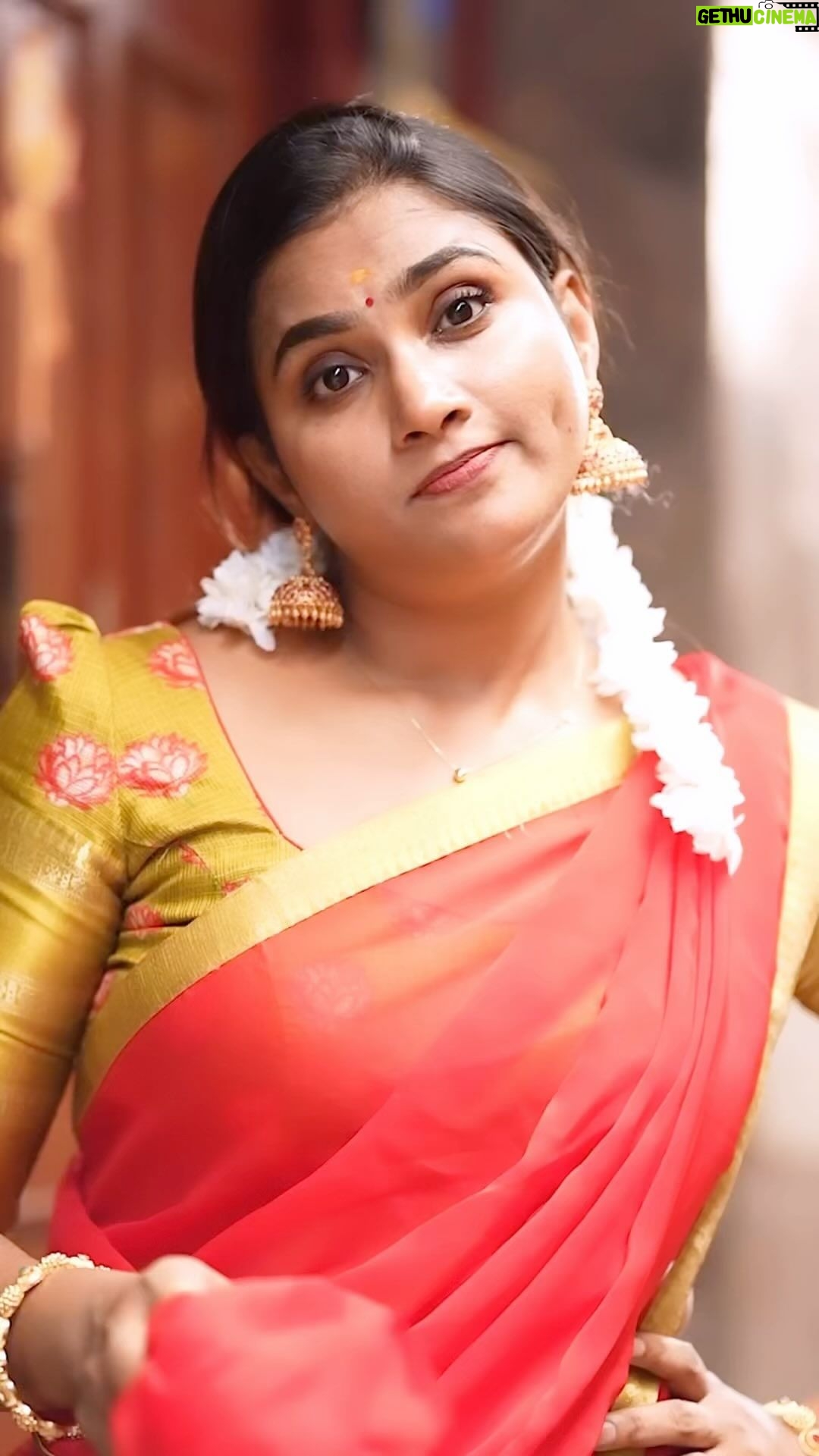 Myna Nandhini - 107.4K Likes - Beautiful half saree from @chakrabortymukta Camera @skmani_photography 😍