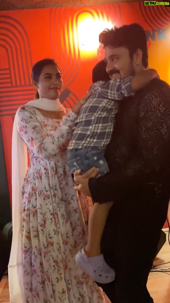 Myna Nandhini Instagram - Nan ketathu audio summa otu fun @iam_yogeshwaram ❤️😍🥰 birthday parithabagal dress from @chakrabortymukta