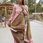 Myna Nandhini Instagram – My beautiful dress from my beautiful designer @chakrabortymukta  thanks baby 😍❤️