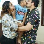 Myna Nandhini Instagram - #family❤️❤️❤️❤️❤️ PC - @skmani_photography