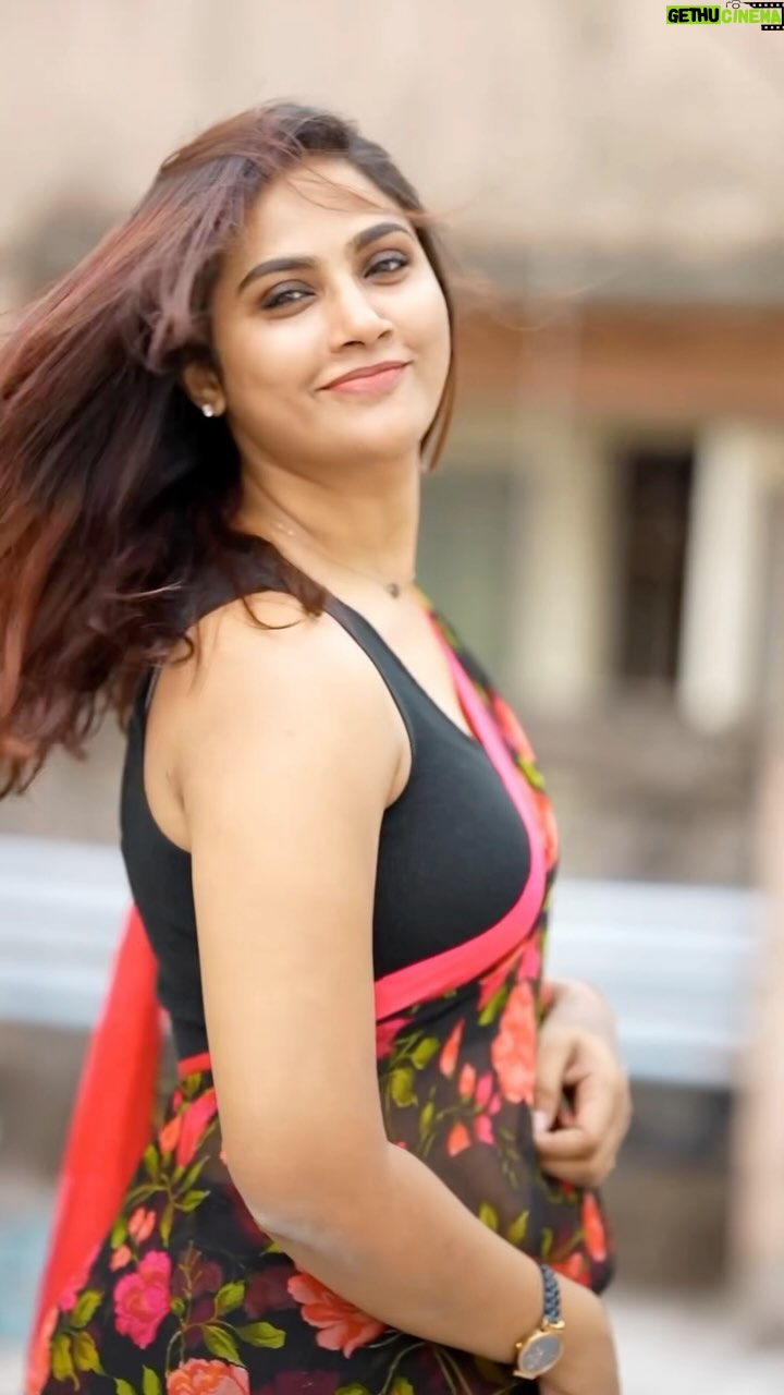 Myna Nandhini - 198.5K Likes -