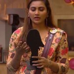 Myna Nandhini Instagram - எத்தனை கைகள் என்னை தள்ளிவிட்டாலும் என் நம்பிக்கை என்னை கை விடாது Wardrobe - @chakrabortymukta