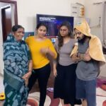 Myna Nandhini Instagram - Family moments🧿 With @rajarani5310 @tamil_1998 @__champ.0__ @myna_nandhu #trendingreels #trending #trend #trendingnow #explore #explorepage #viral #family #loveislove