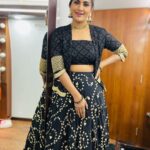Myna Nandhini Instagram - Yes am in Big boss now chellakutties need all your support and love makkale @vijaytelevision thank u so much for the opportunity @pradeepmilroy boss ❤️❤️❤️❤️❤️