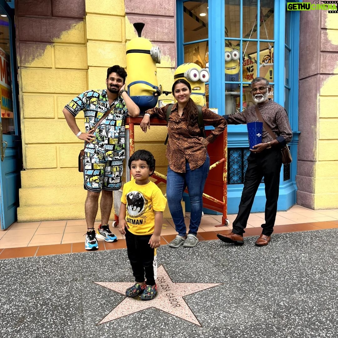 Myna Nandhini Instagram - #singaporetravel #universalstudiosingapore @myna_nandhu #dhruvanbirthday #celebrationoflife Travel Partner - @gtholidays.in UNIVERSAL STUDIOS SINGAPORE(SENTOSA)