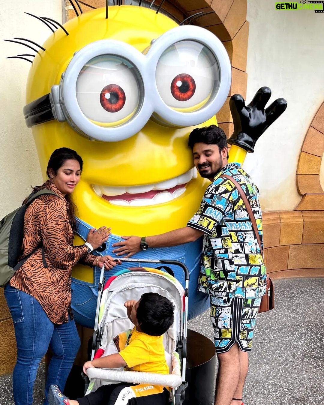 Myna Nandhini Instagram - #singaporetravel #universalstudiosingapore @myna_nandhu #dhruvanbirthday #celebrationoflife Travel Partner - @gtholidays.in UNIVERSAL STUDIOS SINGAPORE(SENTOSA)