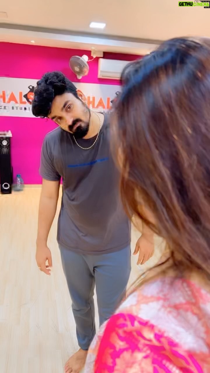 Myna Nandhini - 90.9K Likes - Unconditional love @iam_yogeshwaram