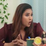 Myna Nandhini Instagram - Pondatigal training centre be like ☝🏻😅 Naaanga irukom ! Engaluku verengum kilaigal kidaiyadhu 🙌🏻🤣 Full video LINK IN BIO #loveactiondrama #mynawings