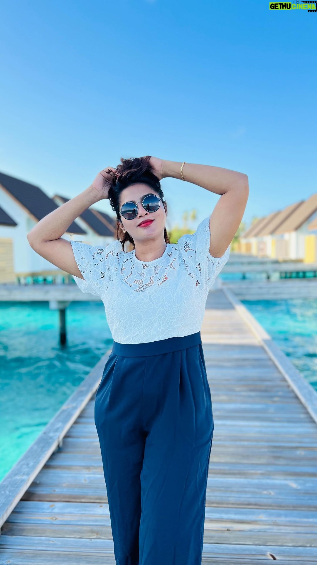 Myna Nandhini - 77.4K Likes - Happy birthday to meeee😍😍thanku sooooo much pappa nan yethirparkala love u lot for this surprise @iam_yogeshwaram
@touronholidays @fushifaru @oneaboveglobal