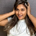 Myna Nandhini Instagram - #Beautifulexperience #haircolouring #nailextensions @iam_yogeshwaram @zazzlesalons