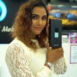 Myna Nandhini Instagram - Are you also in a plan to buy a Samsung Fold or Flip! Visit @thechennaimobiles , and get your dream @samsung gadgets at the best price. Not only that, buy your product before Nov 19 and stand a chance to win crazy GIFTS! The Chennai Mobiles oda #DhinamDhinamDiwali offers uhm start aaiduchu!!! All you have to do is visit any nearest The Chennai Mobiles Store! #Samsung #SamsungFold #SamsungFlip #DhinamDhinamDiwali #TCMDiwali #DiwaliOffers #Diwali #TheChennaiMobiles #TCMOffers #GalaxyZFlip5 #GalaxyZFold5 #JoinTheFlipSide #PreBook #Samsung #SamsungGalaxy @samsungindia