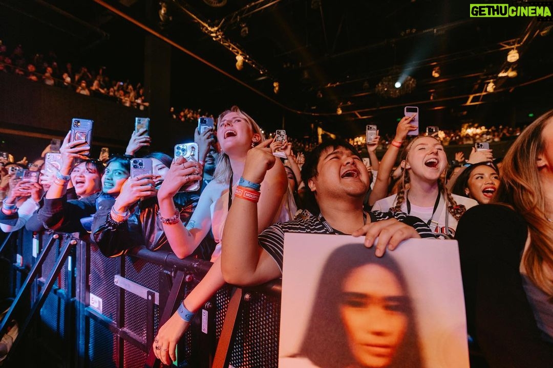 NIKI Instagram - thank u brisbane u were so v loud so v fun !!! 🐨🐨🐨 will be back !!! Brisbane, Queensland, Australia