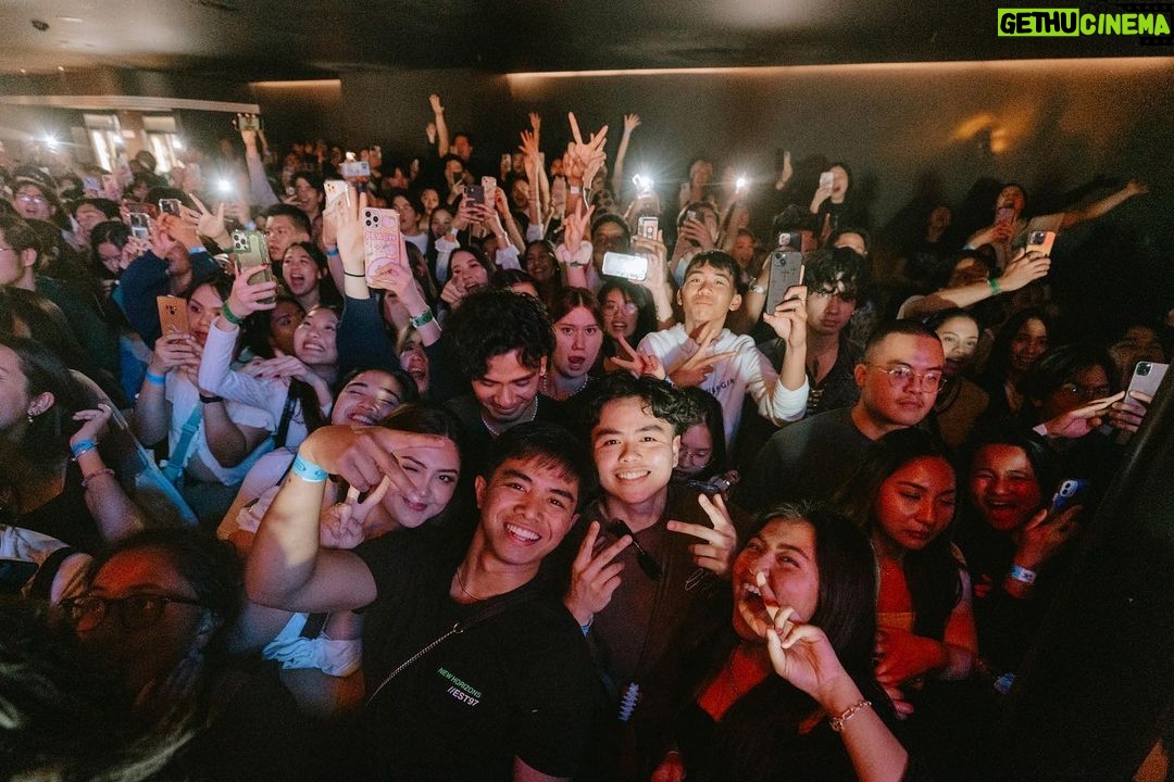 NIKI Instagram - thank u brisbane u were so v loud so v fun !!! 🐨🐨🐨 will be back !!! Brisbane, Queensland, Australia