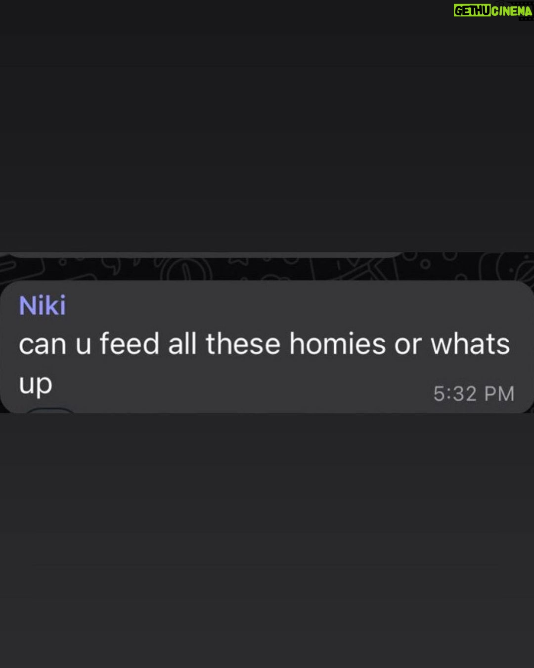 NIKI Instagram - fed the homies ❌ held the homies 🥲✅ Brisbane, Queensland, Australia