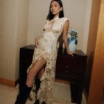 NIKI Instagram - 谢谢 ZHENJIANG 🫧🤍 my first show ever in China thank you all for being there xx 我爱你们 !!!