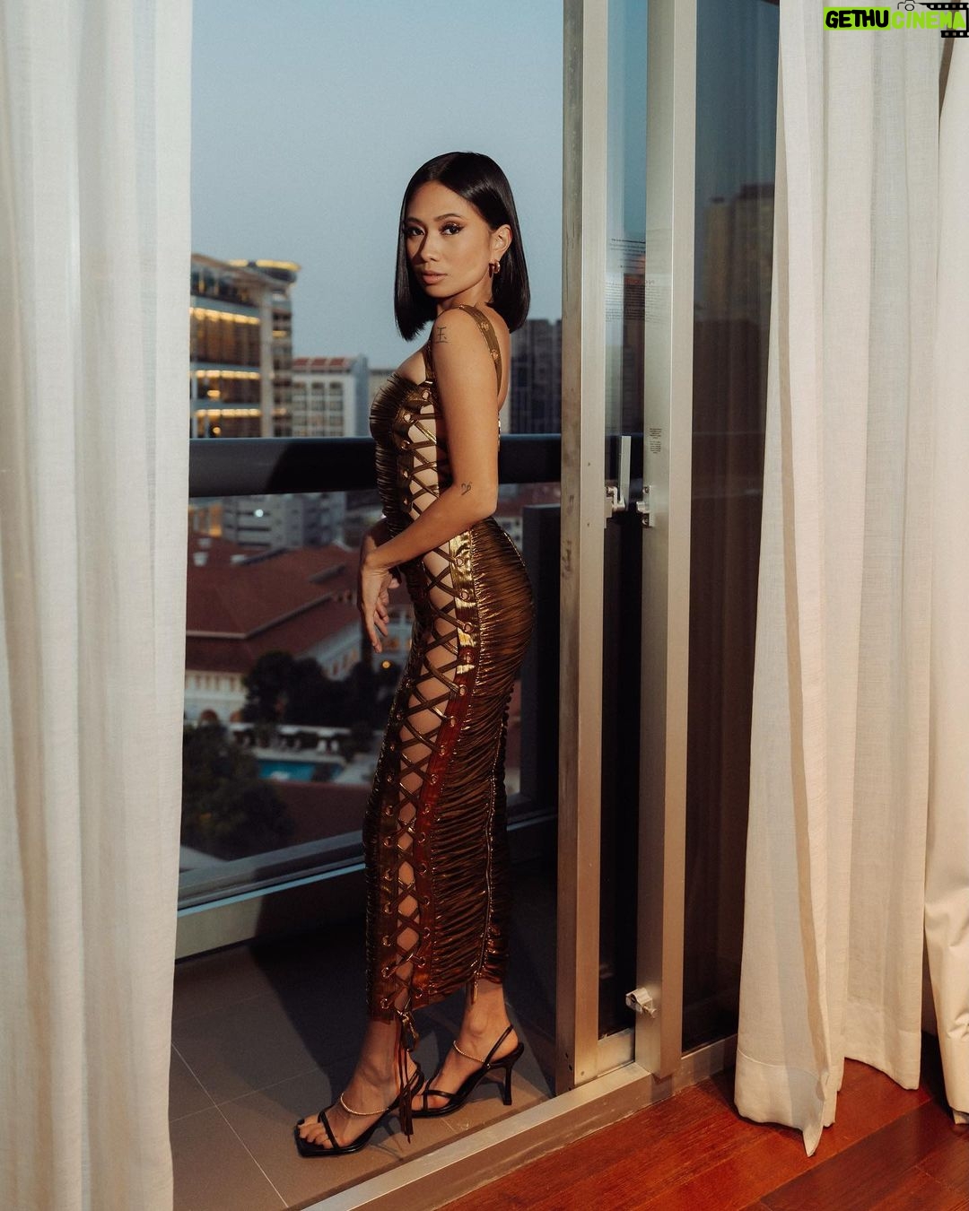 NIKI Instagram - a girl in her gala getup. thanks for having me @goldhouseco & see u tomorrow @f1 !!! Singapore
