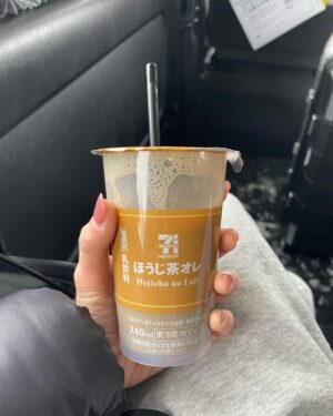 NIKI Instagram - brr