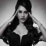 Nabha Natesh Instagram - just a tad bit of old-school glam ✨ : : : Outfit : @labeldivyagoel Jewellery: @lavgender Styling :@sandhya__sabbavarapu @team_sandhya Styling team : @prekshadhakad_ @styled_bysonali_ Photography : @pranav.foto Hair : @crafted_hair_by_her Makeup : @sonalsethiamakeup