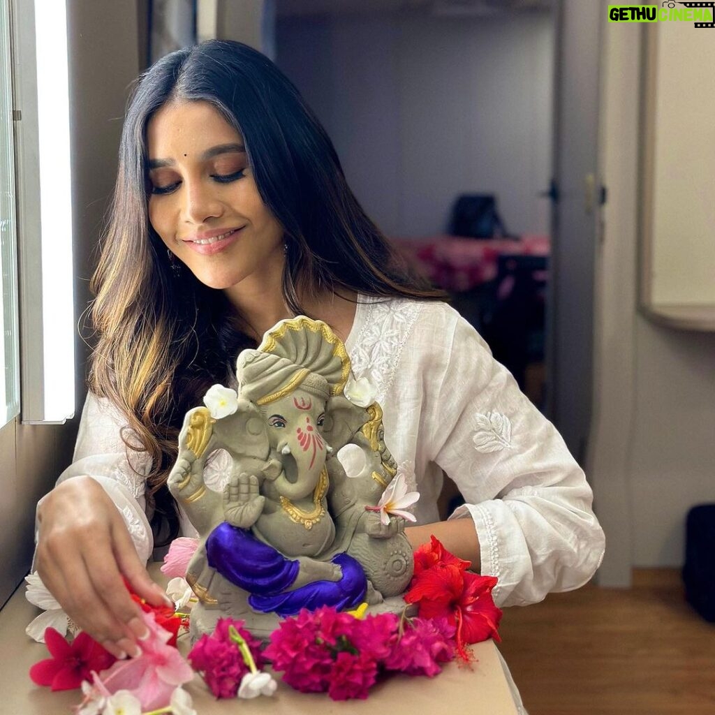 Nabha Natesh Instagram - While I'm at work, my heart is at home, wishing others the warmth of the festival. happy Ganesha Chathurdashi 🦚