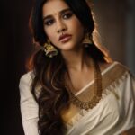 Nabha Natesh Instagram - My first ever Onam saree !! It has a special place in my heart now ❤️ : : : : Jewellery - @navrathan1954 X @storystudiolive Stylist - @sandhya__sabbavarapu Assisted by - @sirichandana_medi @prekshadhakad_ Photography - @karteeksivagouni Hairstylist - @naidukavala Makeup - @makeupbyramakrishna