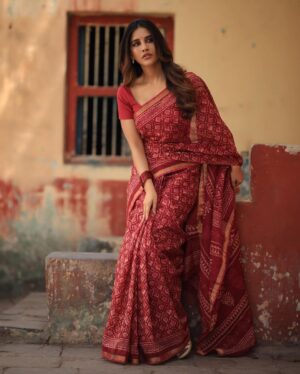Nabha Natesh Instagram - The art of a glance…
ft. whispering eyes 
:
:
:
:

Stylist - @sandhya__sabbavarapu
Styling team - @team_sandhya
@sirichandana_medi
Photograper - @karteeksivagouni
Management team - @karthik_peruru @aleen_aladnak
