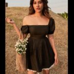 Nabha Natesh Instagram – one day I went flower shopping ! 🌹
:
:
:
:

Outfit – @arka_by_divya_kanigalupula 
Stylist – @sandhya__sabbavarapu
Styling team – @team_sandhya
@sirichandana_medi
Photograper – @kannasrihari 
Makeup – @nehabagga21 
Hairstylist – @saikrishnabandari 
Managed by – @theblinders.in
