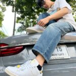 Nachat Juntapun Instagram - พนไปดูบอล ให้ทาย ไปดูทีมไร 😝 🏴󠁧󠁢󠁥󠁮󠁧󠁿 #adidasoriginals #adidasthailand