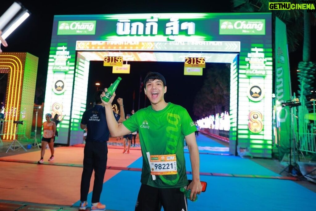Nachat Juntapun Instagram - ไปวิ่ง บุรีรัมย์มา ได้ทองมา 2 เส้นน หยอก ๆ #ChangBuriramMarathon2024 #ChangInternationalCircuit #เติมเต็มคำว่าเพื่อน