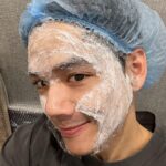 Nachat Juntapun Instagram - ให้หมอที่สวยที่สุด ทำหน้าให้ ขอบคุณนะครับพี่ผึ้ง 😝😝 @bee_awie @awikaclinic
