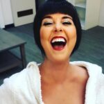 Nadia Toffa Instagram – Buongiorno! Io Sveglia presto per iniziare un nuovo servizio per Le Iene. Che bella puntata ieri sera! Tanti bei servizi. Alcuni anche sconvolgenti. Per esempio quello di @matteo_viviani_iena Questi genitori e i servizi sociali dovrebbero pensare al bene del bambino.  Cosa ne pensate voi? Buon lavoro e buona giornata! 🤟🏿🙃🤩😘 Un abbraccio forte a tutti!grazie @letibric per il trucco meraviglioso e @davidvanchieri per i capelli 🙏🏿👏🏿👏🏿 bravissimi 🤩