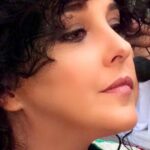 Nadia Toffa Instagram - Buongiorno!!! Più CHER O Marcella Bella?? Quanto divertimento ieri! E quanti servizi toccanti… Bravi tutti! Inviati e autori di questo meraviglioso programma che è la mia casa… 🌟😍 Le Iene È da sempre cerca di migliorare l’Italia… O almeno ci proviamo… Con tutto l’impegno possibile. Buon tutto ragazzi! Grazie per il look fantasioso a @antonellafrazzetta per il trucco sempre magico a @letibric e per i capelli mori a @davidvanchieri le riparazioni sartoriali invece sono della splendida Clara. Buona giornata e buon lavoro! Vi voglio bene 🙏🏻😍🌟