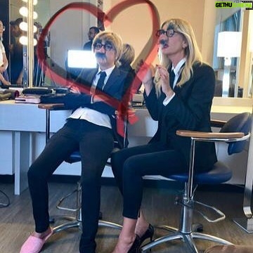 Nadia Toffa Instagram - Devo direche ibaffidonano piùa me che adAlessia. E sono davvero i miei ci homesso due mesi a farli crescere… Donna baffuta semprepiaciuta agli altri🤣🤣🤣🤣🤣 #leiene 30 settembre 👍🏻👍🏻 Vi aspettiamo!