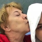 Nadia Toffa Instagram - Ecco la mia mamma che mi riempie di foto. #amore incondizionato #mammina #quanto bene. 🙏🏻Sono sempre la sua piccola. Mi chiama ancora così. #marghe fiore. 🌻 stupenda sei. Profumi di buono. Sai di buono! Amica e mia confidente. Mia prima fan 💥 ciao a tutti e buona giornata 😍👊🏻🤙🏻